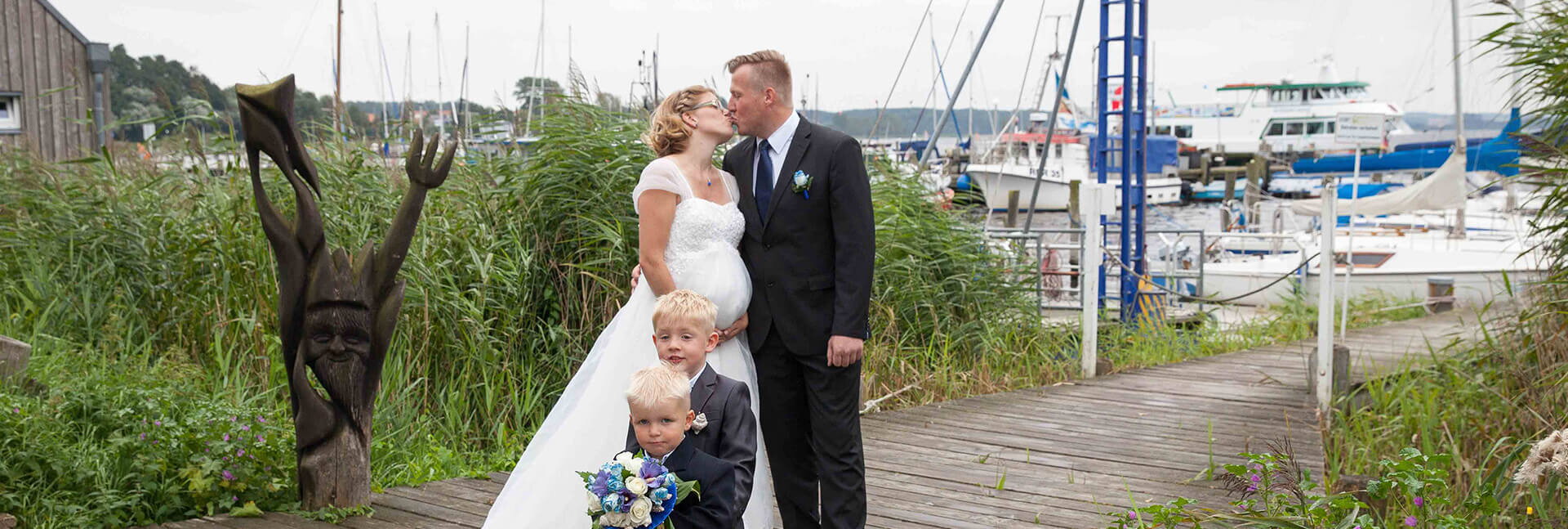 Heiraten auf dem Schiff an der Ostsee mit dem Hochzeitsdampfer