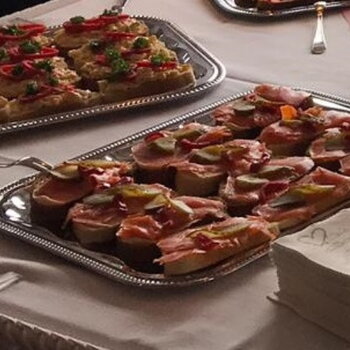 Canapés im Doppelpack